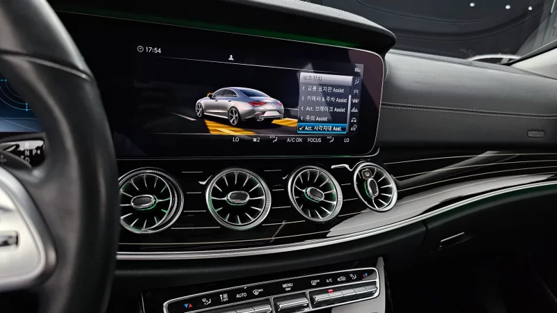 Mercedes-Benz CLS-Class