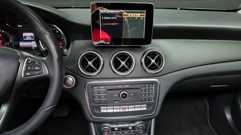 Mercedes-Benz GLA-Class