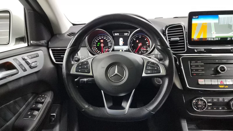 Mercedes-Benz GLE-Class