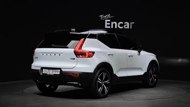 Volvo XC40