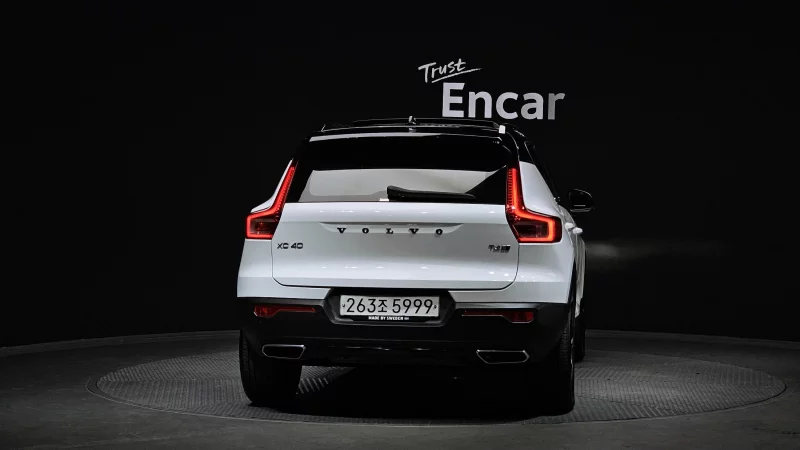 Volvo XC40