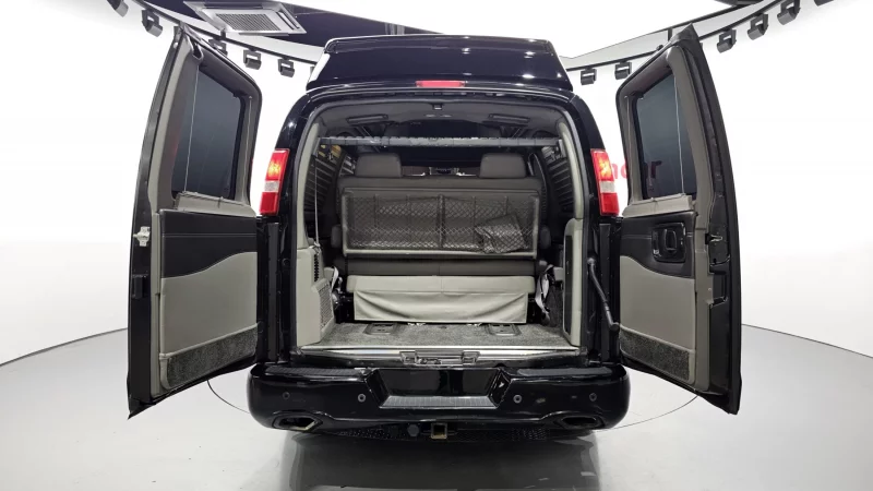 Chevrolet Express Van