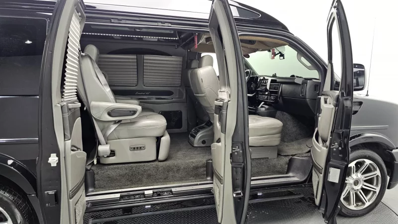 Chevrolet Express Van