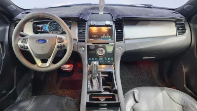Ford TAURUS