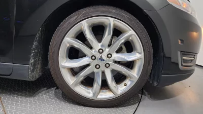 Ford TAURUS