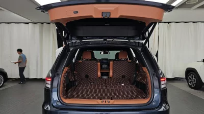 Lincoln AVIATOR