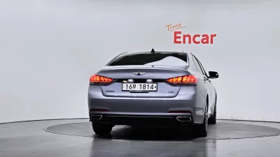 Hyundai Genesis