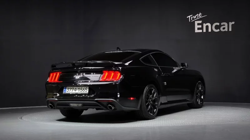Ford MUSTANG