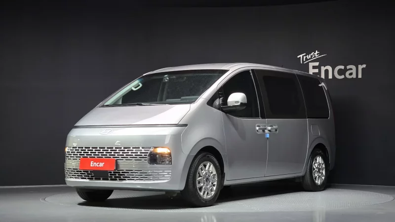 Hyundai Staria