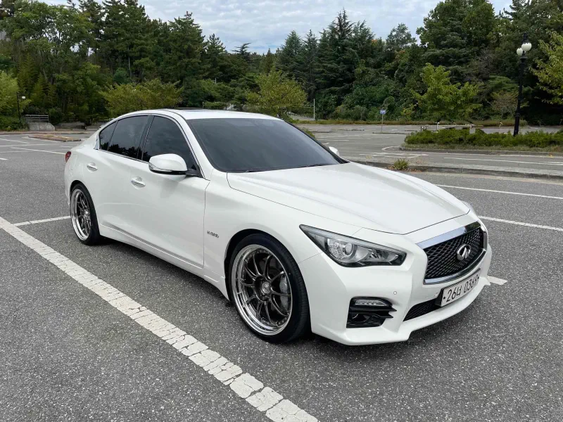 Infiniti Q50