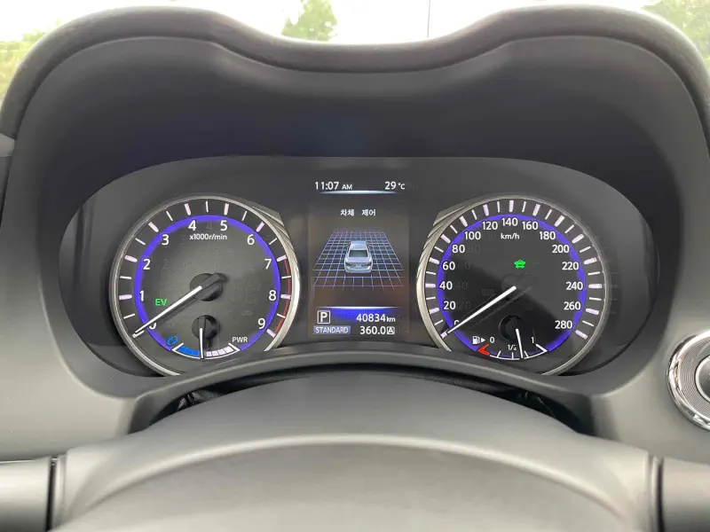 Infiniti Q50