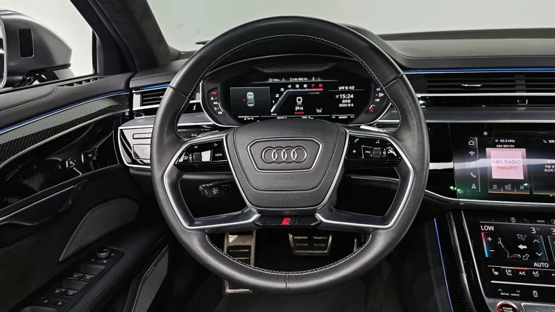 Audi S8