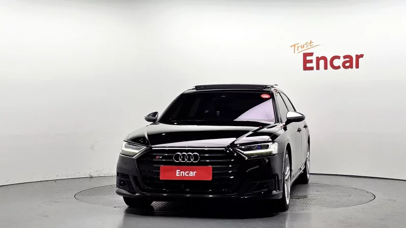 Audi S8