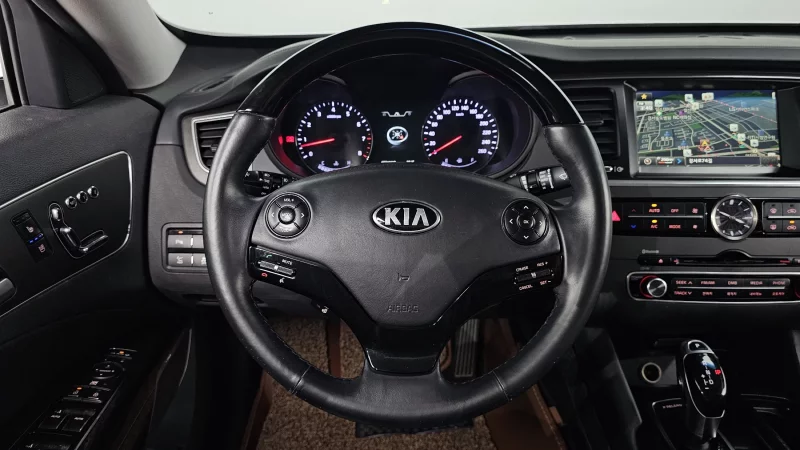 Kia K9