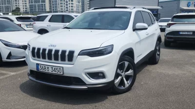 Jeep CHEROKEE