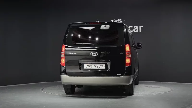 Hyundai Starex