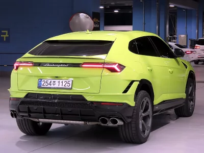 Lamborghini URUS