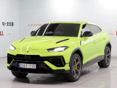 Lamborghini URUS