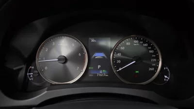 Lexus IS
