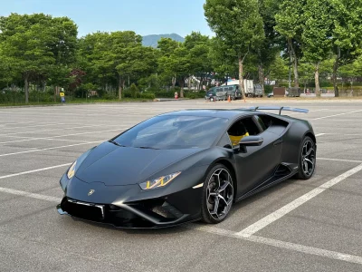 Lamborghini HURACAN