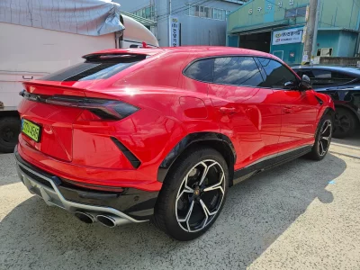 Lamborghini URUS