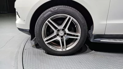 Mercedes-Benz M-class