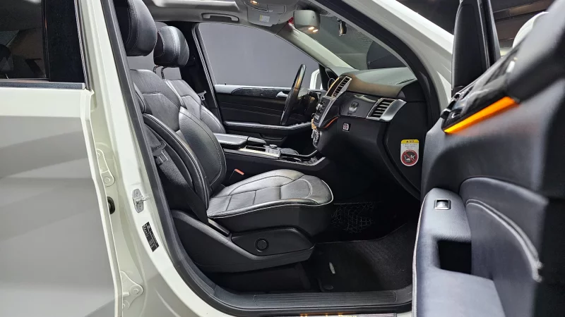 Mercedes-Benz M-class