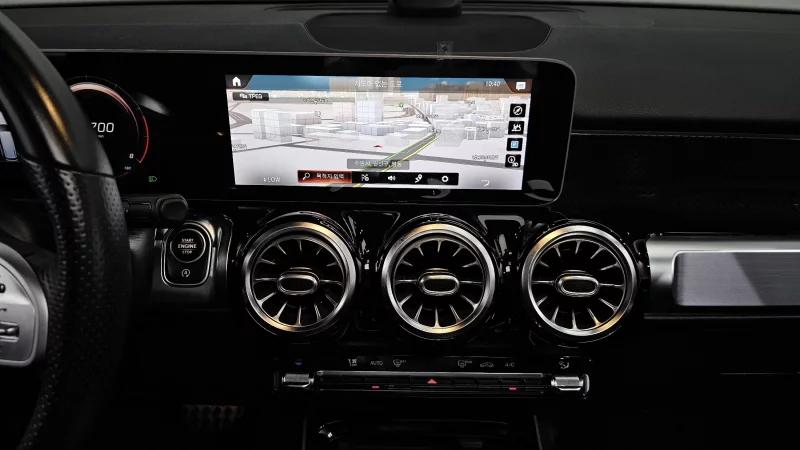 Mercedes-Benz GLB-Class