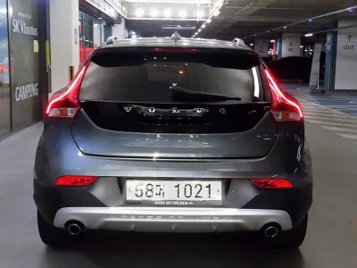 Volvo V40