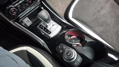 Infiniti Q30