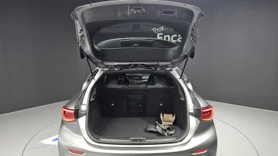 Infiniti Q30