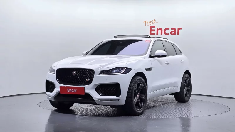 Jaguar F-PACE
