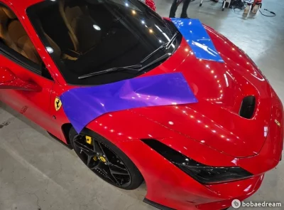 Ferrari F8