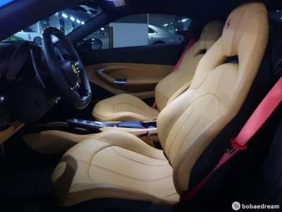 Ferrari F8