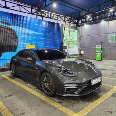 Porsche PANAMERA