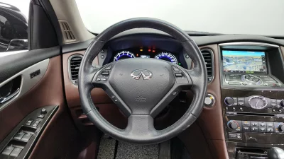 Infiniti QX50