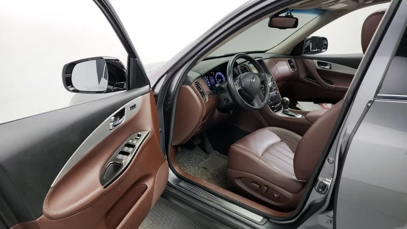 Infiniti QX50