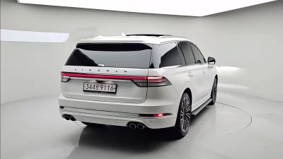 Lincoln AVIATOR