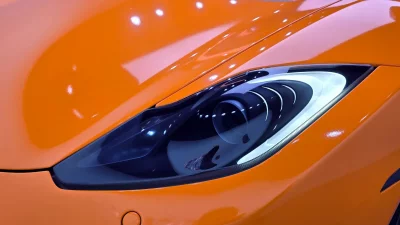 Mclaren MP4-12C
