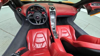 Mclaren MP4-12C