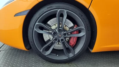 Mclaren MP4-12C
