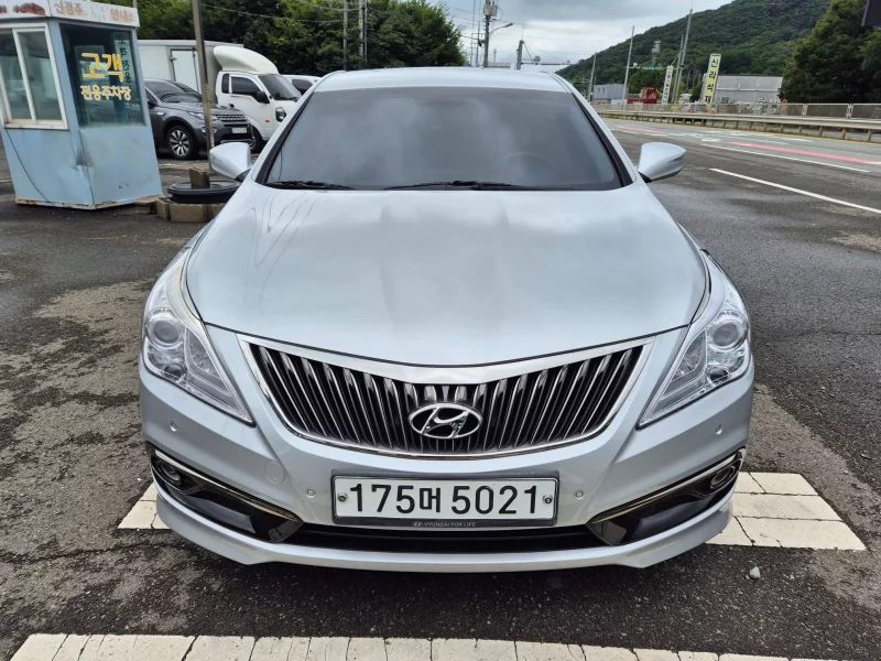 Hyundai Grandeur