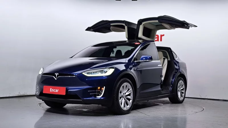 Tesla MODEL X
