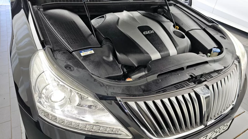 Hyundai Equus