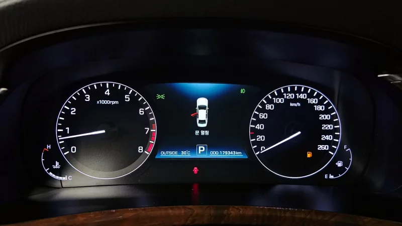 Hyundai Equus