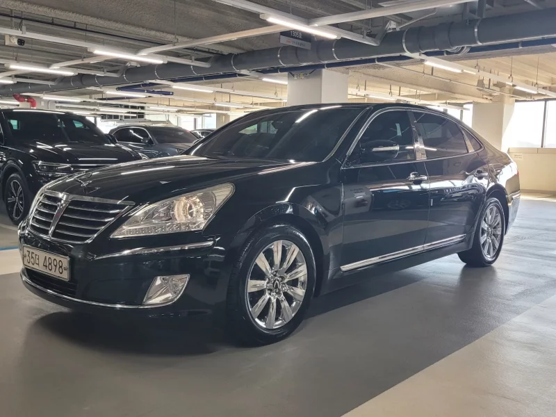 Hyundai Equus
