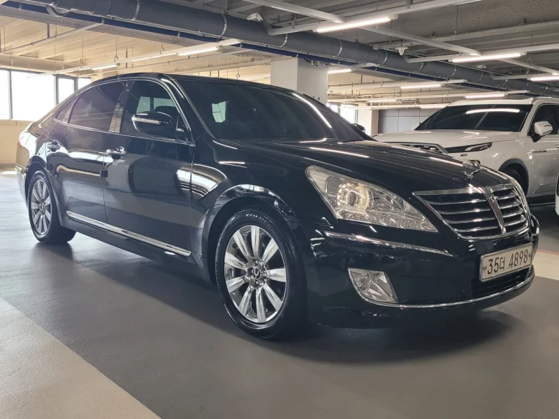 Hyundai Equus