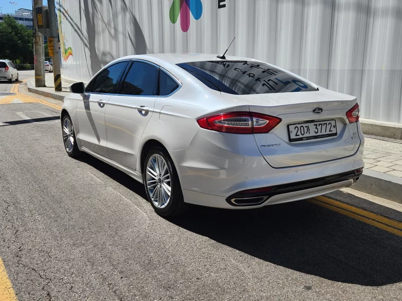 Ford FUSION