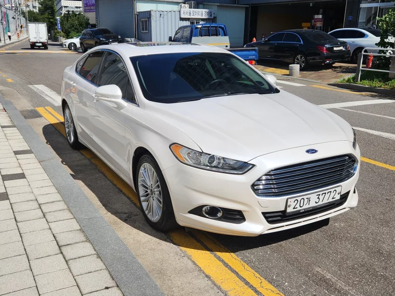 Ford FUSION