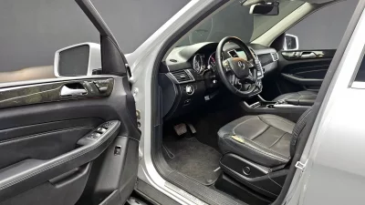 Mercedes-Benz M-class